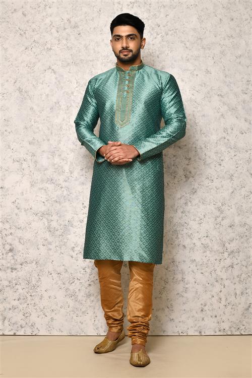 https://media.vinhemfashion.com/Images/RajsahiVol5BVLS418BP64J8XL2R/image/designer
